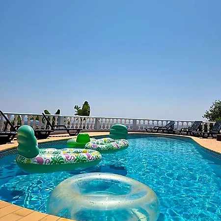 ホテル Quinta Da Violeta 4*
